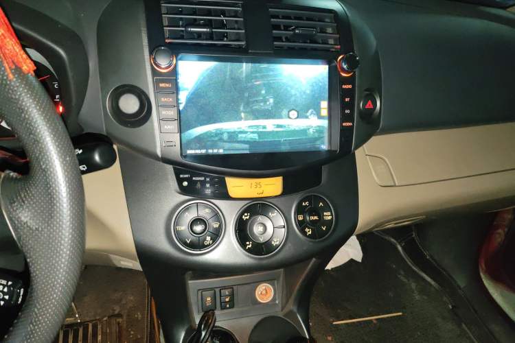 Used Toyota RAV4 2011 2.0L Automatic Luxury Edition Audio And AC Panel