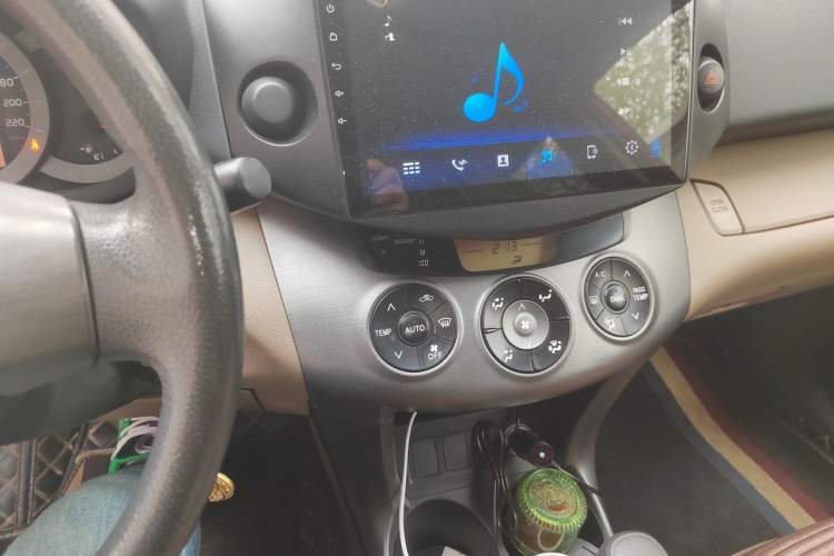 Used Toyota RAV4 2011 2.0L Automatic Classic Edition Audio And AC Panel