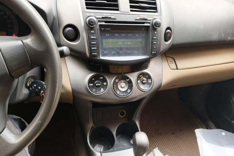 Used Toyota RAV4 2011 2.0L Automatic Classic Edition Audio And AC Panel