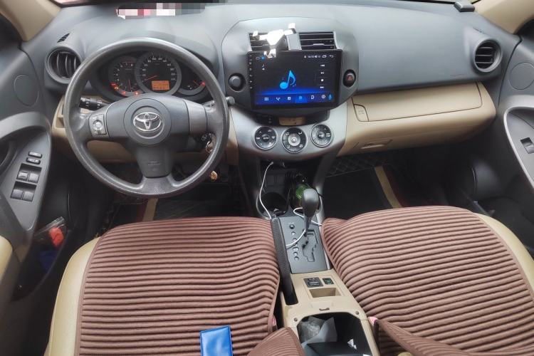 Used Toyota RAV4 2011 2.0L Automatic Classic Edition Center Console