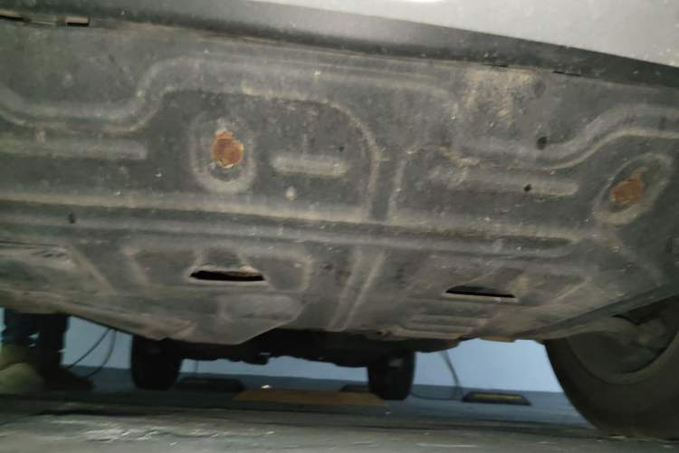 Used Toyota RAV4 2011 2.0L Automatic Luxury Edition Chassis Front