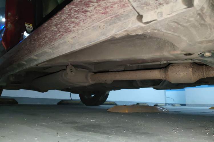 Used Toyota RAV4 2011 2.0L Automatic Luxury Edition Chassis Front Right
