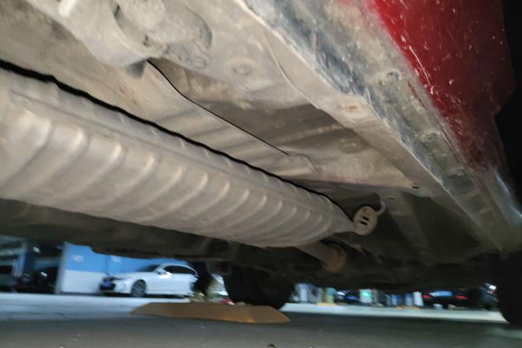 Used Toyota RAV4 2011 2.0L Automatic Luxury Edition Chassis Rear Right