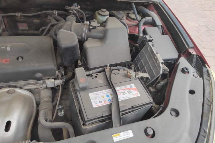 Used Toyota RAV4 2011 2.0L Automatic Classic Edition Engine Bay Left