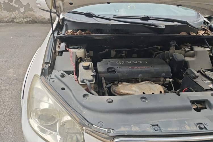 Used Toyota RAV4 2011 2.4L Automatic 4x4 Supreme Edition Engine Bay Right