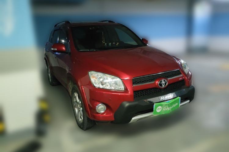 Used Toyota RAV4 2011 2.0L Automatic Luxury Edition Front Right 45 Deg