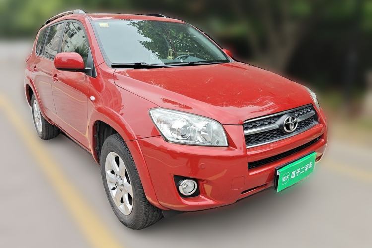 Used Toyota RAV4 2011 2.4L Automatic 4x4 Supreme Navigation Edition Front Right 45 Deg