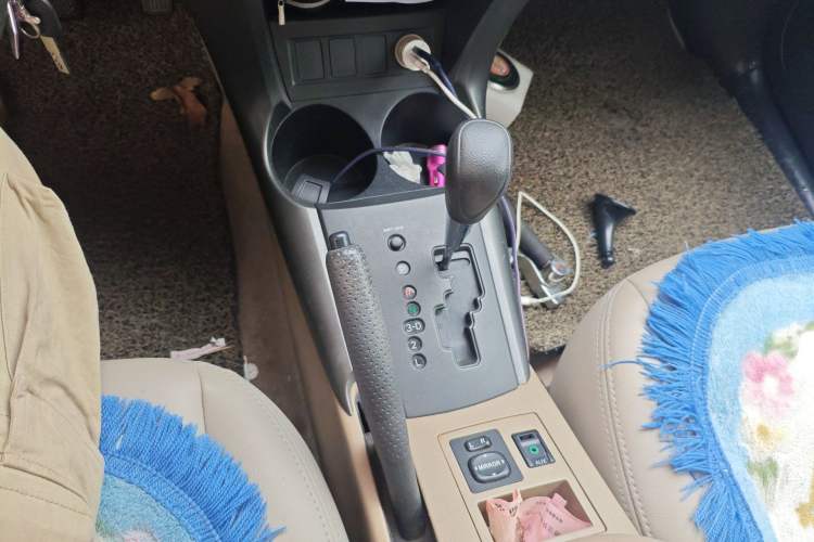 Used Toyota RAV4 2011 2.0L Automatic Classic Edition Gear Lever