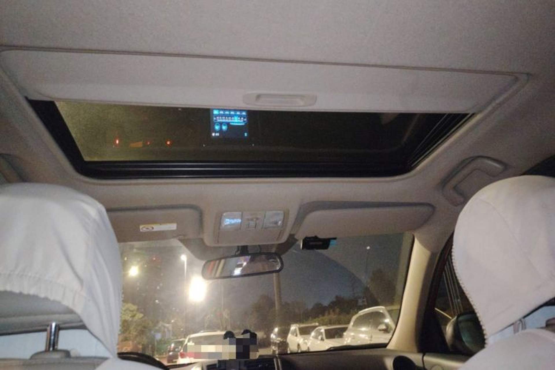 Used Toyota RAV4 2011 2.4L Automatic 4x4 Luxury Edition Headliner