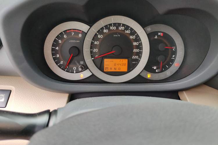 Used Toyota RAV4 2011 2.4L Automatic 4x4 Supreme Navigation Edition Odometer Close Up