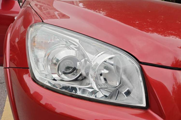 Used Toyota RAV4 2011 2.4L Automatic 4x4 Supreme Navigation Edition Right Front Headlight