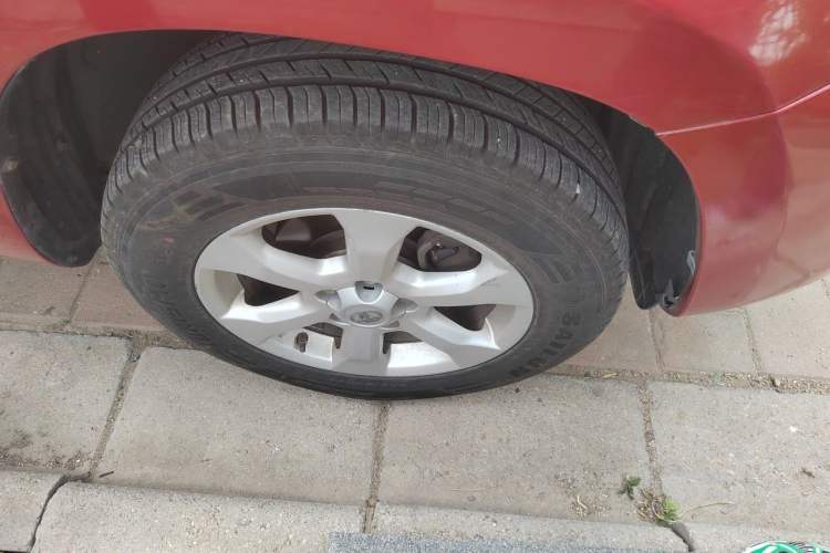 Used Toyota RAV4 2011 2.0L Automatic Classic Edition Right Front Wheel Hub