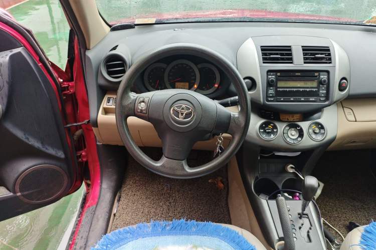 Used Toyota RAV4 2011 2.0L Automatic Classic Edition Steering Wheel