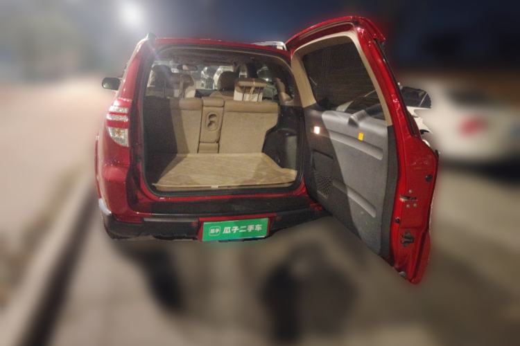 Used Toyota RAV4 2011 2.4L Automatic 4x4 Luxury Edition Trunk