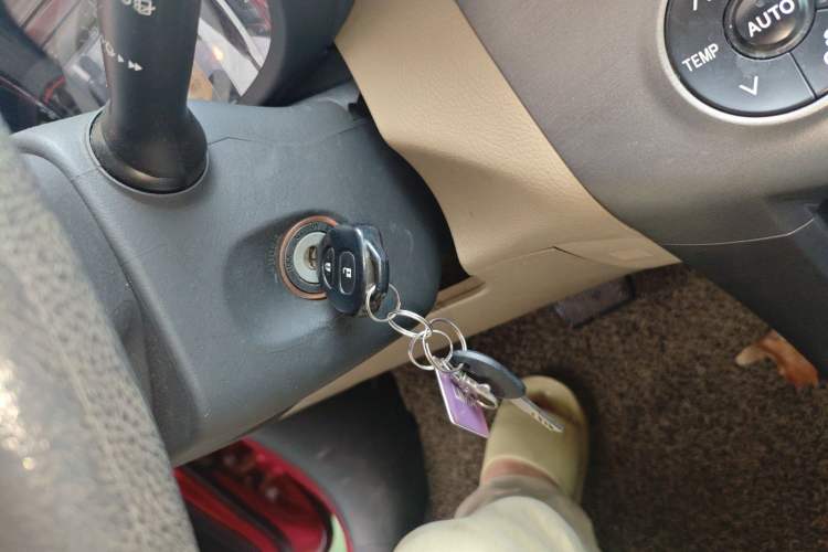 Used Toyota RAV4 2011 2.0L Automatic Classic Edition Vehicle Key