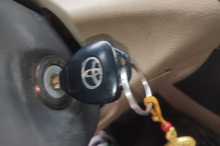 Used Toyota RAV4 2011 2.0L Automatic Classic Edition Vehicle Key