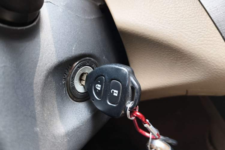 Used Toyota RAV4 2011 2.0L Automatic Classic Edition Vehicle Key
