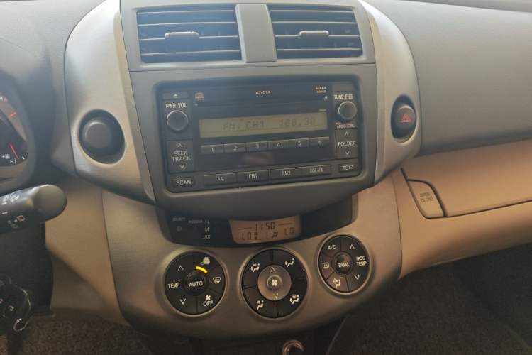 Used Toyota RAV4 2011 2.0L Automatic Classic Edition Audio And AC Panel