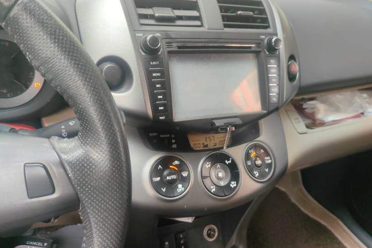 Used Toyota RAV4 2011 2.0L Automatic Luxury Edition Audio And AC Panel