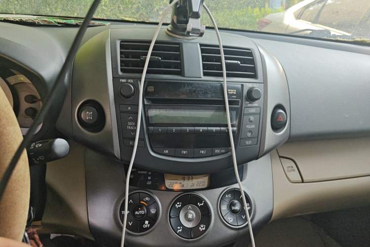 Used Toyota RAV4 2011 2.4L Manual 4x4 Luxury Edition Audio And AC Panel
