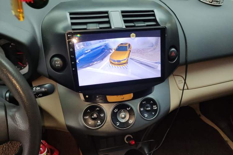 Used Toyota RAV4 2011 2.0L Automatic 4x4 Edition Audio And AC Panel