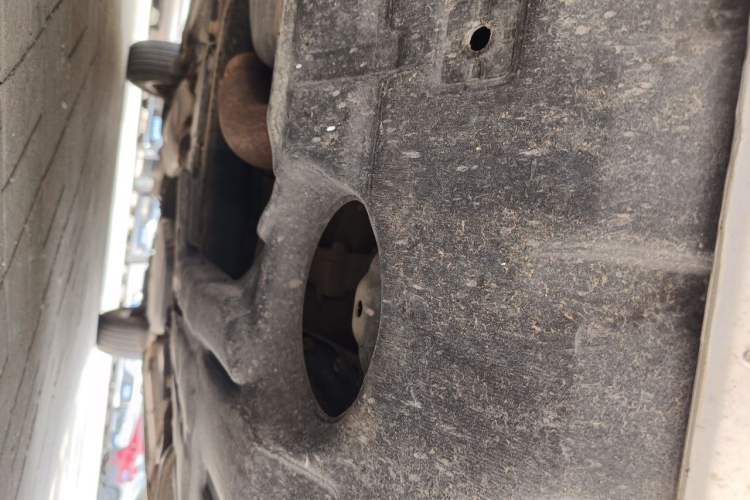 Used Toyota RAV4 2011 2.0L Automatic Luxury Edition Chassis Front