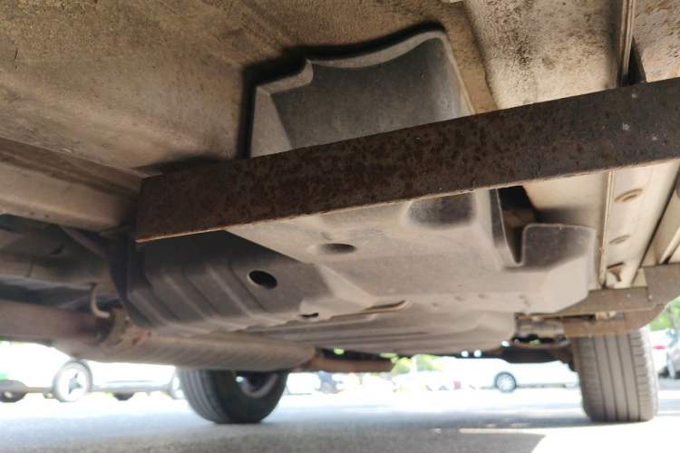 Used Toyota RAV4 2011 2.0L Automatic Luxury Edition Chassis Front Left