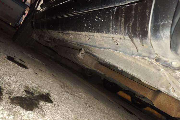 Used Toyota RAV4 2011 2.0L Automatic Luxury Edition Chassis Front Right