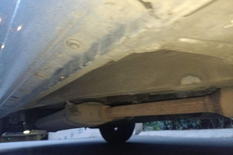Used Toyota RAV4 2011 2.4L Automatic 4x4 Luxury Edition Chassis Front Right