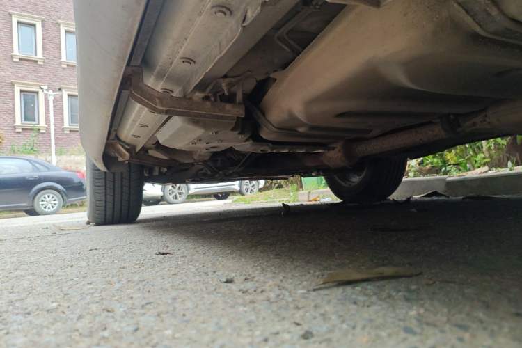 Used Toyota RAV4 2011 2.4L Automatic 4x4 Luxury Edition Chassis Rear Left