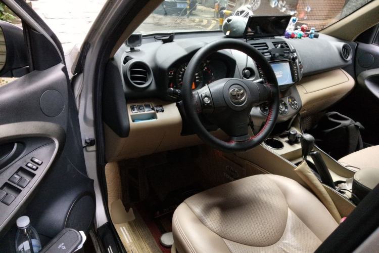 Used Toyota RAV4 2011 2.0L Automatic Classic Edition Driver Seat