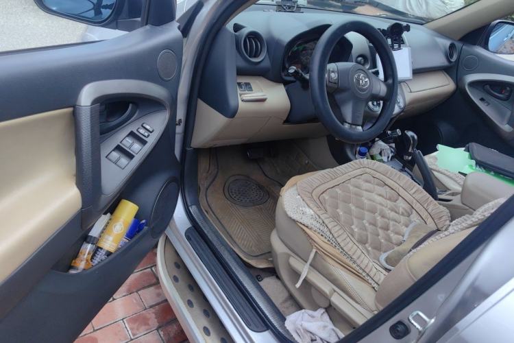Used Toyota RAV4 2011 2.0L Automatic 4x4 Edition Driver Seat