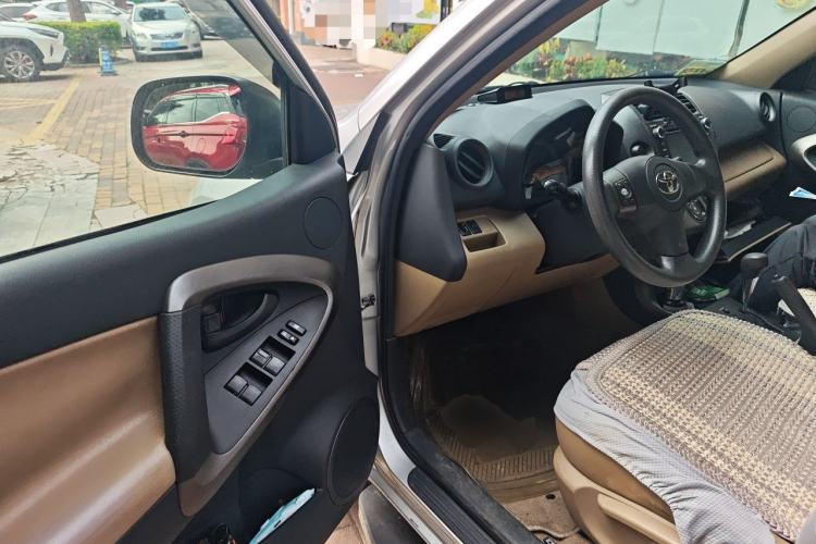 Used Toyota RAV4 2011 2.0L Automatic Classic Edition Driver Seat