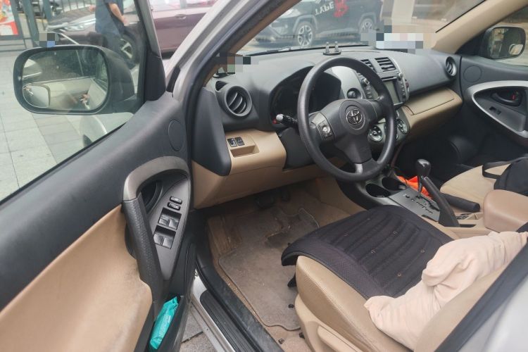 Used Toyota RAV4 2011 2.0L Automatic 4x4 Edition Driver Seat