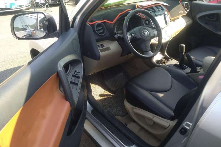 Used Toyota RAV4 2011 2.0L Manual Classic Edition Driver Seat
