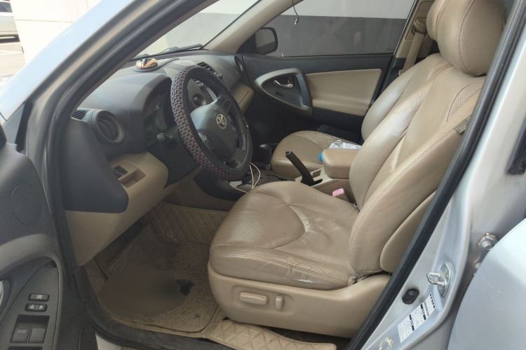 Used Toyota RAV4 2011 2.4L Automatic 4x4 Luxury Edition Driver Seat