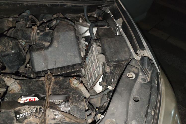 Used Toyota RAV4 2011 2.4L Automatic 4x4 Luxury Edition Engine Bay Left