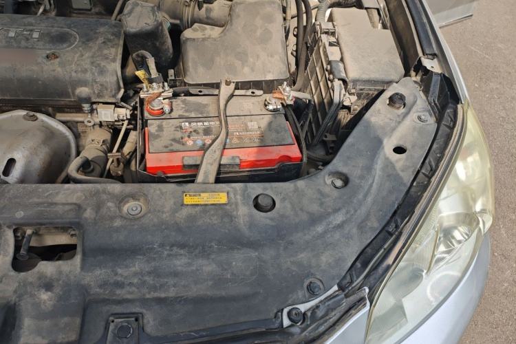 Used Toyota RAV4 2011 2.4L Automatic 4x4 Supreme Edition Engine Bay Left