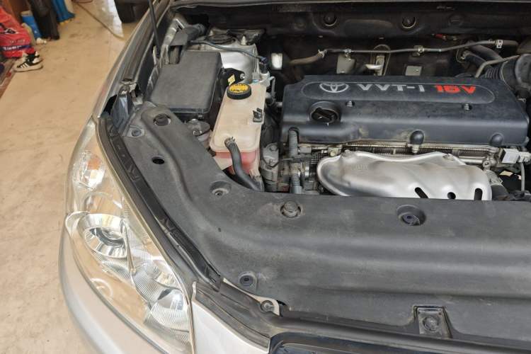 Used Toyota RAV4 2011 2.0L Automatic Classic Edition Engine Bay Right