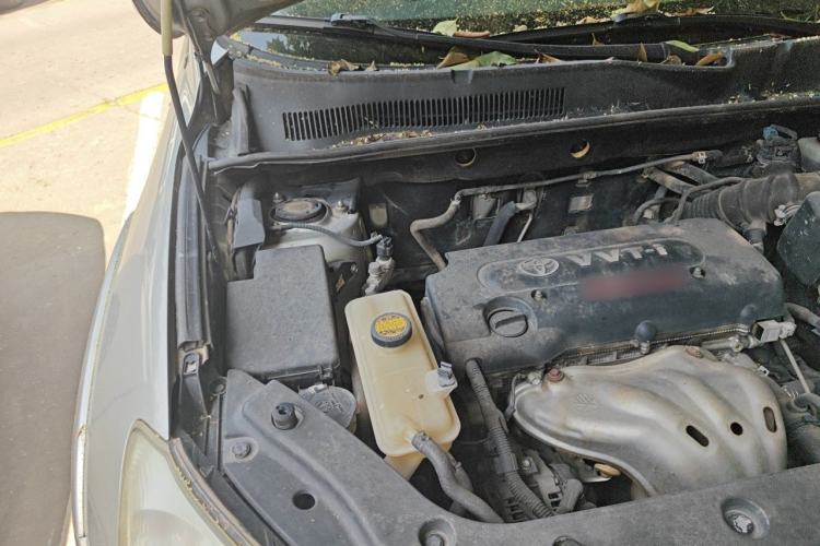 Used Toyota RAV4 2011 2.4L Manual 4x4 Luxury Edition Engine Bay Right