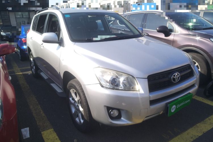 Used Toyota RAV4 2011 2.0L Manual Classic Edition Front Right 45 Deg