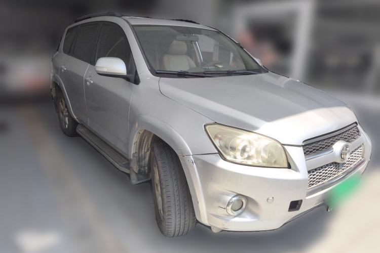 Used Toyota RAV4 2011 2.4L Automatic 4x4 Luxury Edition Front Right 45 Deg