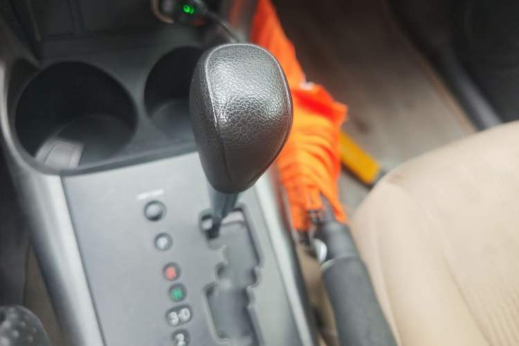 Used Toyota RAV4 2011 2.0L Automatic 4x4 Edition Gear Lever