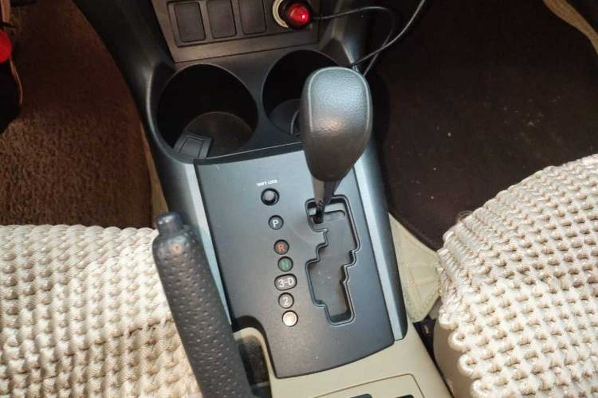 Used Toyota RAV4 2011 2.0L Automatic 4x4 Edition Gear Lever