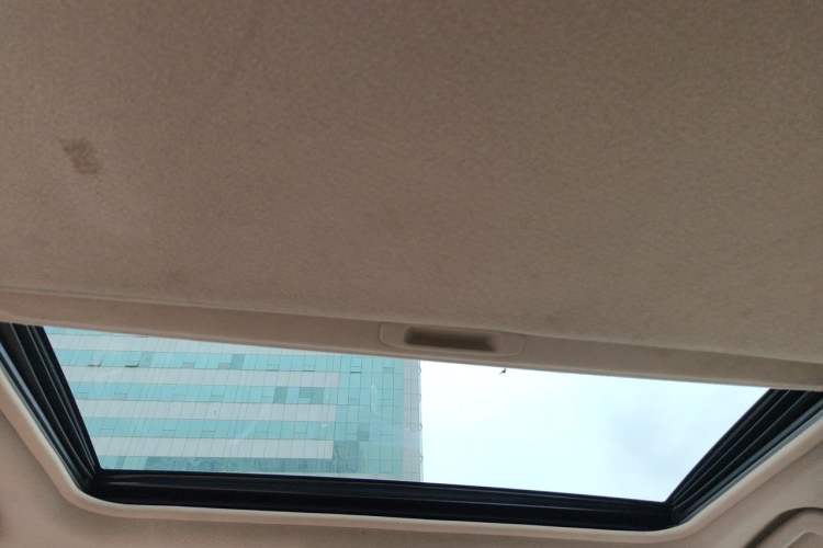 Used Toyota RAV4 2011 2.4L Automatic 4x4 Luxury Edition Headliner