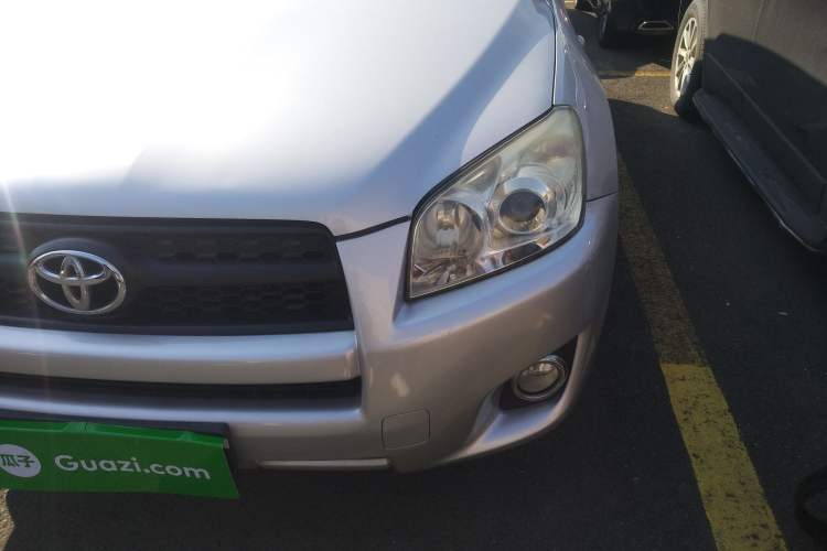 Used Toyota RAV4 2011 2.0L Manual Classic Edition Left Front Headlight