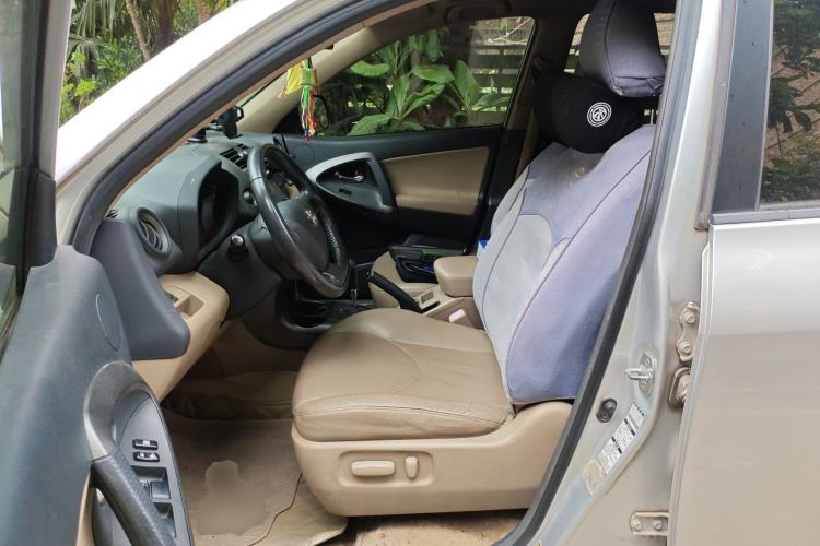 Used Toyota RAV4 2011 2.4L Automatic 4x4 Luxury Edition Left Front Seat
