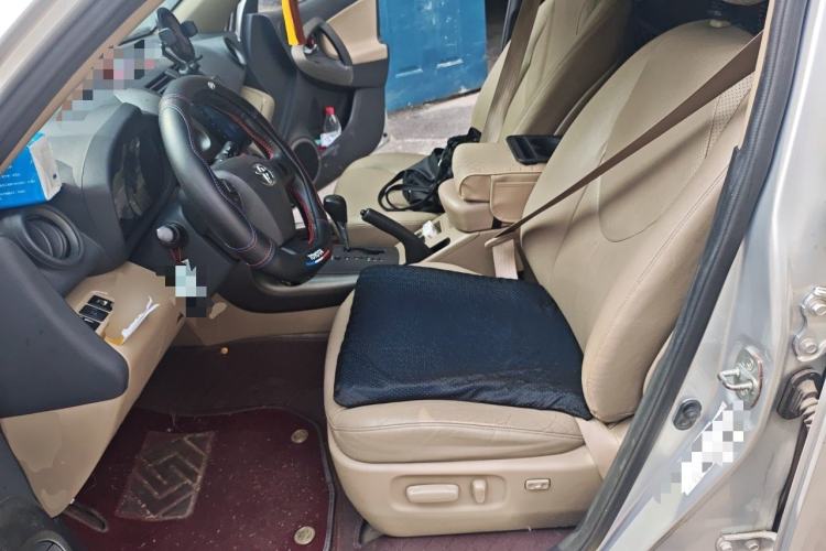 Used Toyota RAV4 2011 2.4L Automatic 4x4 Supreme Edition Left Front Seat