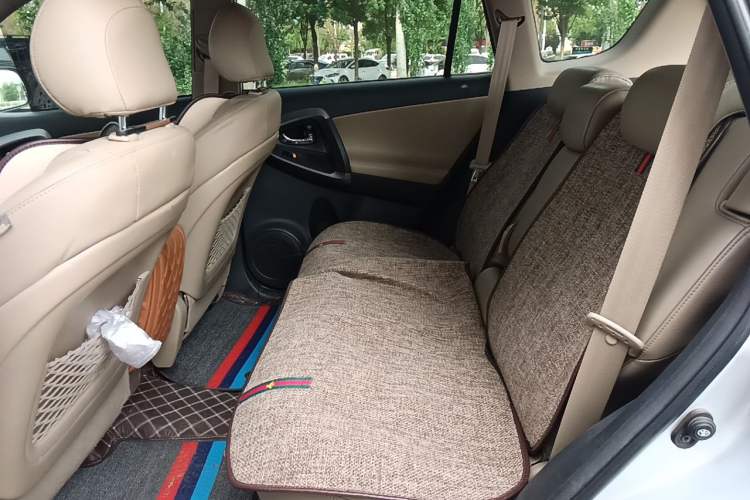 Used Toyota RAV4 2011 2.4L Automatic 4x4 Supreme Navigation Edition Left Rear Seat