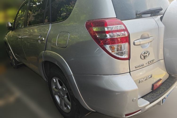 Used Toyota RAV4 2011 2.4L Manual 4x4 Luxury Edition Rear Left 45 Deg